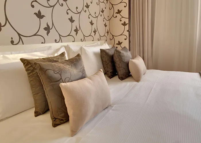 Western Plus Leone Di Messapia &ConferenceHotel Stelle